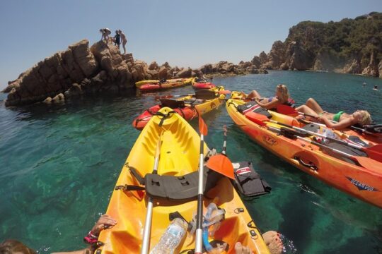 Barcelona Day : Costa Brava Snorkeling and Kayaking Tour(Small Group with Lunch)