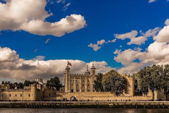Half Day London Panoramic Tour with entry to Tower of London