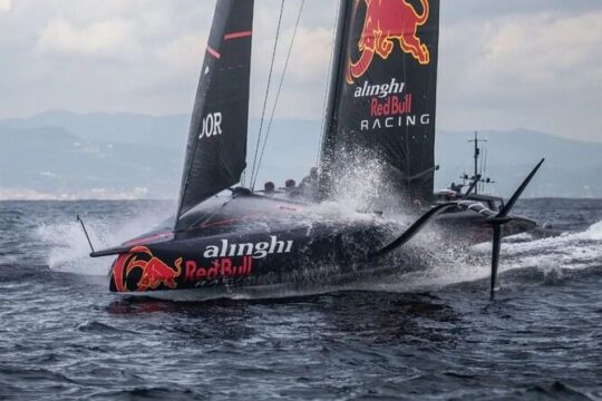 Enjoy the American's Cup from the Sea