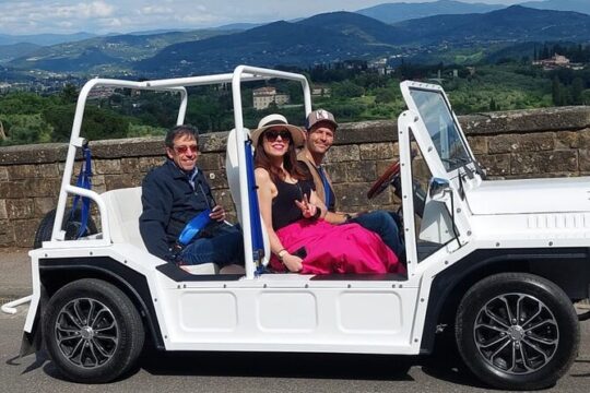 Best of Chianti Private Wine Tour in Open Top Van