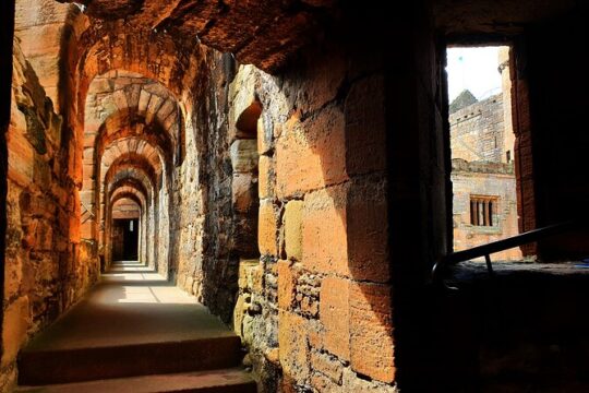 Linlithgow palace, Blackness &Stirling Castle Luxury Private Tour