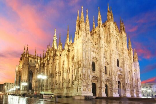 Skip-the-Line: Duomo Rooftop & La Scala Private Tour