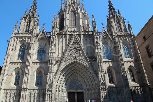 Discover Barcelona Private Tour