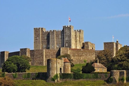 London to Dover Cruise Port Via Dover Castle Private Transfer