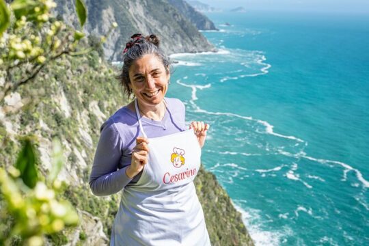 Home Cooking Class & Meal with a Local in Riomaggiore