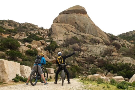 The ring of Mountain Tuttavista with Electric Mountain Bikes
