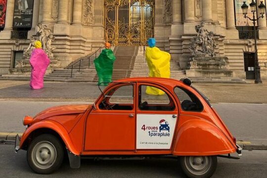Private tour Paris 3 hours in vintage Citroën 2CV
