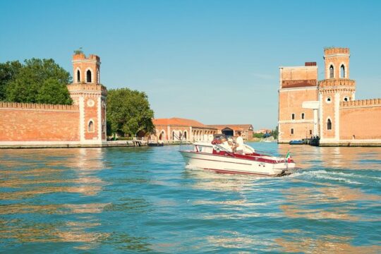 Private Cruise: Sunset Cocktail on Venice Lagoon