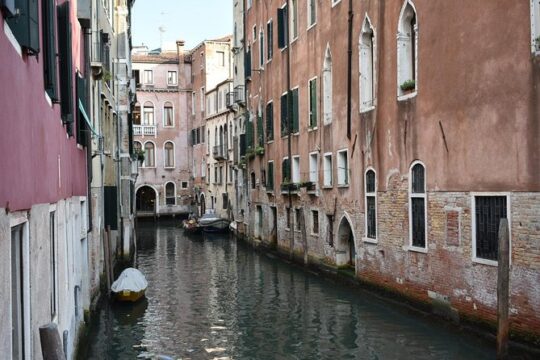 Venice Street Food and Sightseeing Small Group Tour with a Native Guide