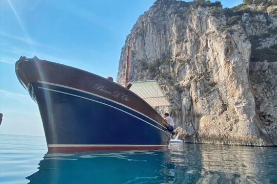 Capri Boat Tour in 4 hours