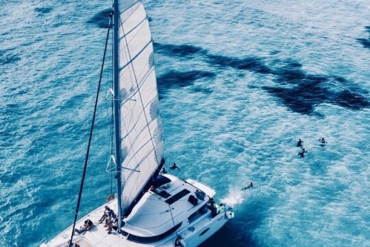 Isla Mujeres sailing tour from Cancun Snorkeling, Open Bar and Lunch Included