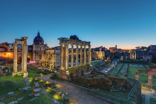 The dawn of Rome - breakfast at sunrise by E-Bike