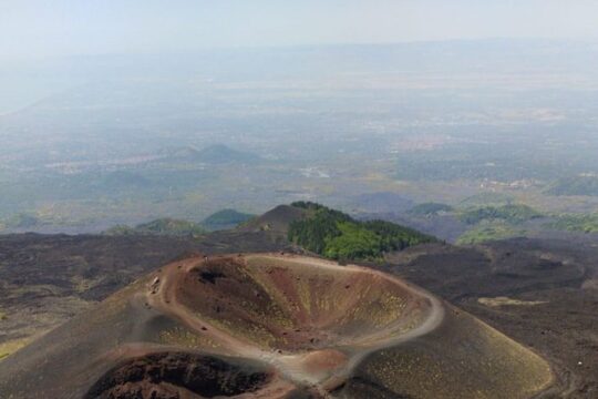 Etna Wine: discovering the volcano & enjoying a wine tasting