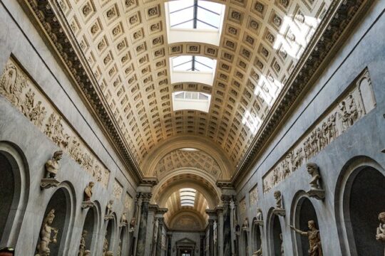 Sistine Chapel Tour for Kids & Families including Vatican Museums & Saint Peter