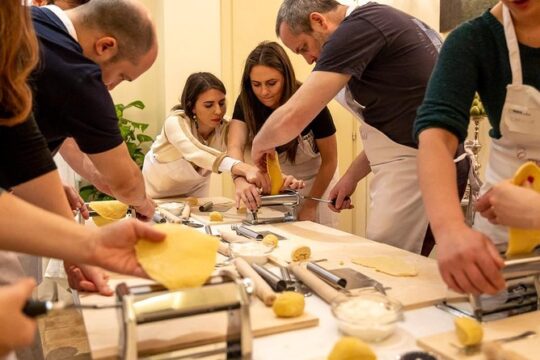 Share your Pasta Love: Small group Pasta and Tiramisu class in Terni