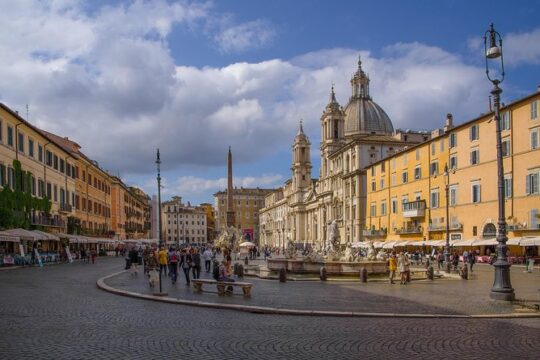 ROME: Lovely private walkin city Centre with Gourmet Restaurant
