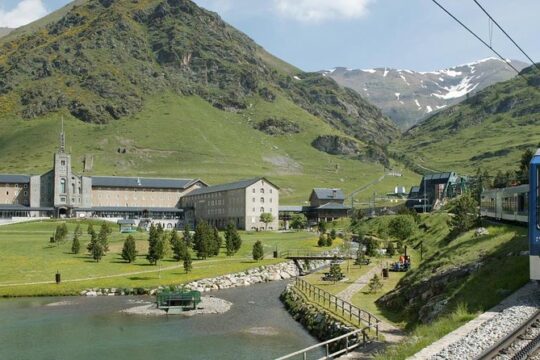 Private Day Tour to Vall de Núria and Camprodón from Barcelona