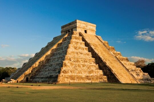 Private Tour to Chichen Itza & Cenote from Merida with Lunch