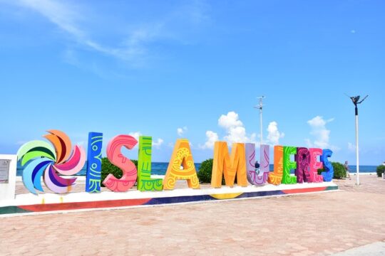 Unlimited Catamarán Party Experience to Isla Mujeres with transportation