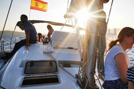 Bike and Sailing Tour in Barcelona