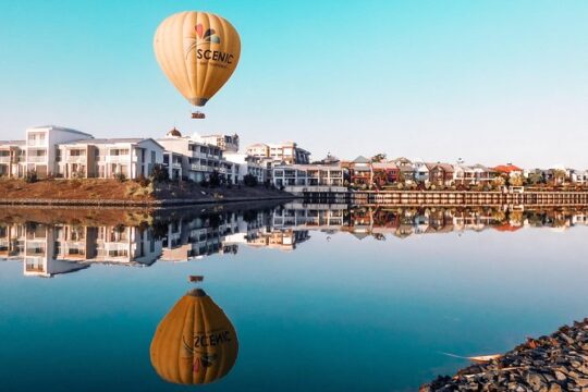 Gold Coast Hot Air Balloon with 5 Star Champagne Buffet Breakfast