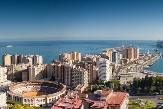 Touristic highlights of Malaga on a Private half day tour with a local