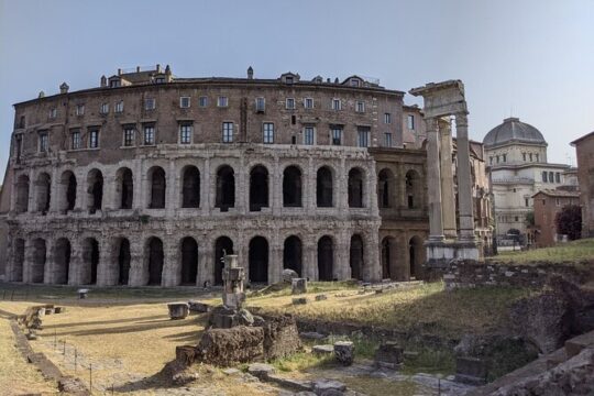 Rome Urban Trekking with an Archaeologist