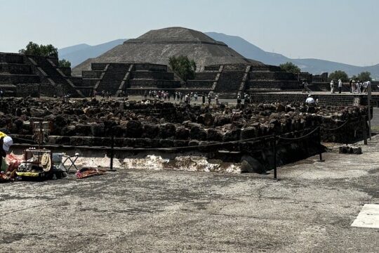 Minivan tour in Teotihuacan