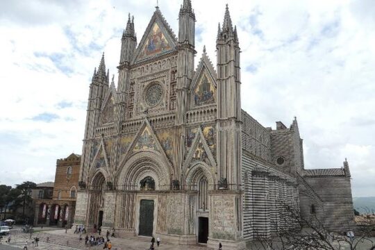Orvieto and Civita di Bagnoregio with Driver Private Day Trip from Rome By Car