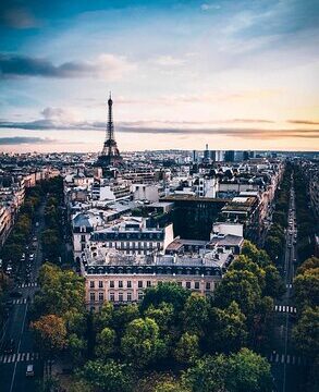 Historic Paris Walking Tours - Notre Dame, Sainte Chapelle and The Louvre