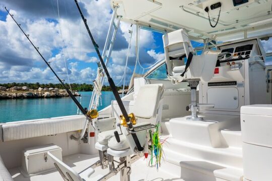 6 Hour Private Fishing Tour in Puerto Aventuras Riviera Maya