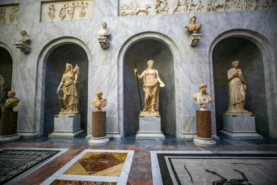 Tour of Sistine Chapel and St. Peter's Basilica with Ticket