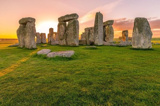Windsor Castle, Stonehenge, Lacock Village Including Passes