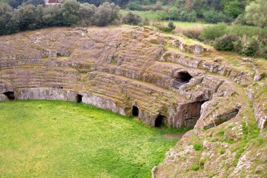 Dog friendly tour, archeological sites and nature around Rome, package price