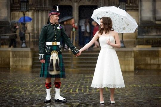 Private Photo Session with a Local Photographer in Stirling