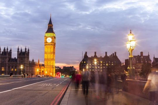 London by Night Independent Sightseeing Tour with Private Driver