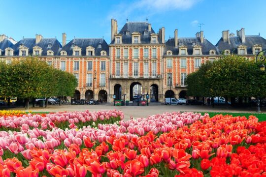 Kid-friendly Marais Private Tour in Paris including Jewish Quarter