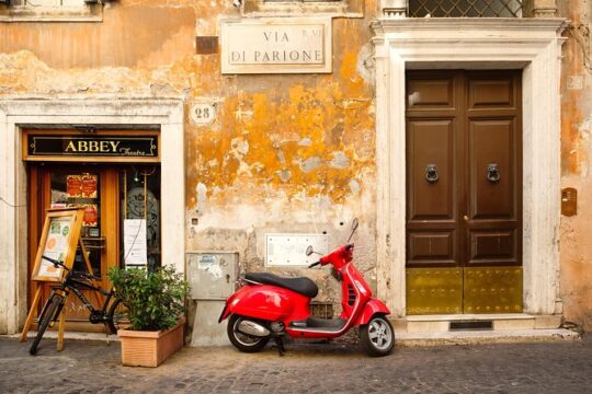 Rome Custom Private Shopping Tours by Locals: Independent Boutiques & Chic Shops