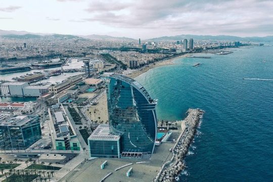 Architectural Barcelona: Private Tour with a Local Expert