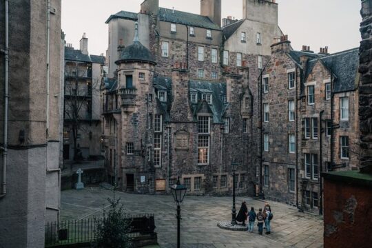 Small-Group Edinburgh Old Town Ghost Walking Tour