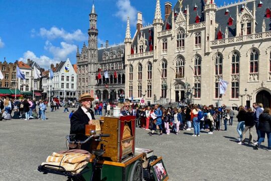 Bruges Highlights Trip from Paris Lunch Boat Brewery & Chocolate