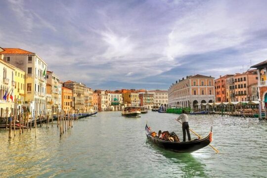 Venice Gondola Ride and Serenade