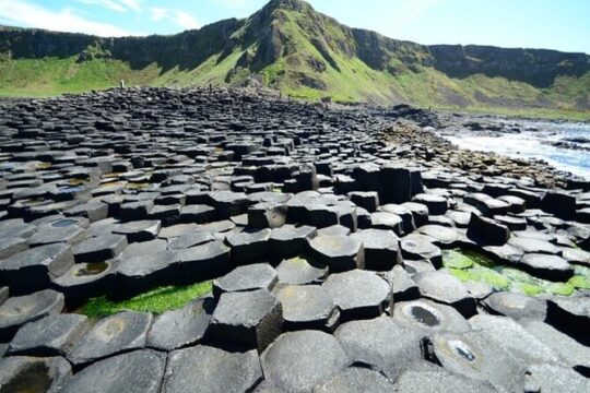 Private express day Tour from Dublin to Giants Causeway