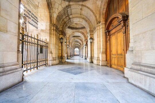 The Da Vinci Code in Paris: Follow the Trail with a Local