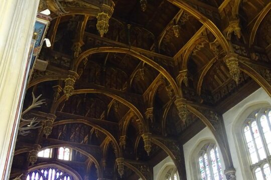 Hampton Court Palace 3hr tour: Henry VIII's & William III's intriguing Palaces