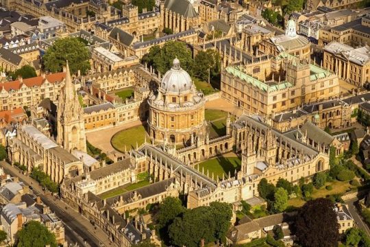 Step back in time with Oxford Private Day Tour
