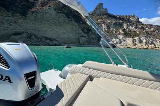 Boat Tour at Devil's Saddle: 4 Swim Stops, Snorkeling & Prosecco