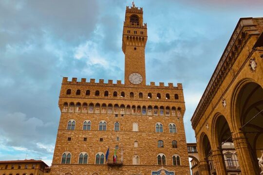 Palazzo Vecchio private tour with a 5-star guide