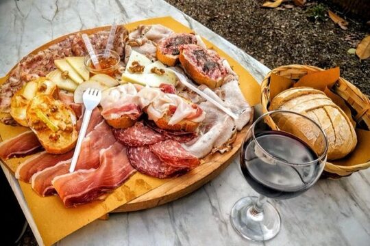 Pisa Traditional Food Tour