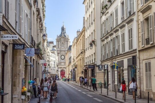 Le Marais Private Tour with Falafel & Wine Tasting & Pick up